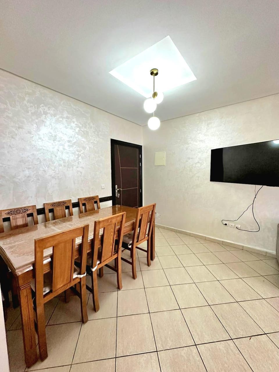 TV and multimedia, Dining area