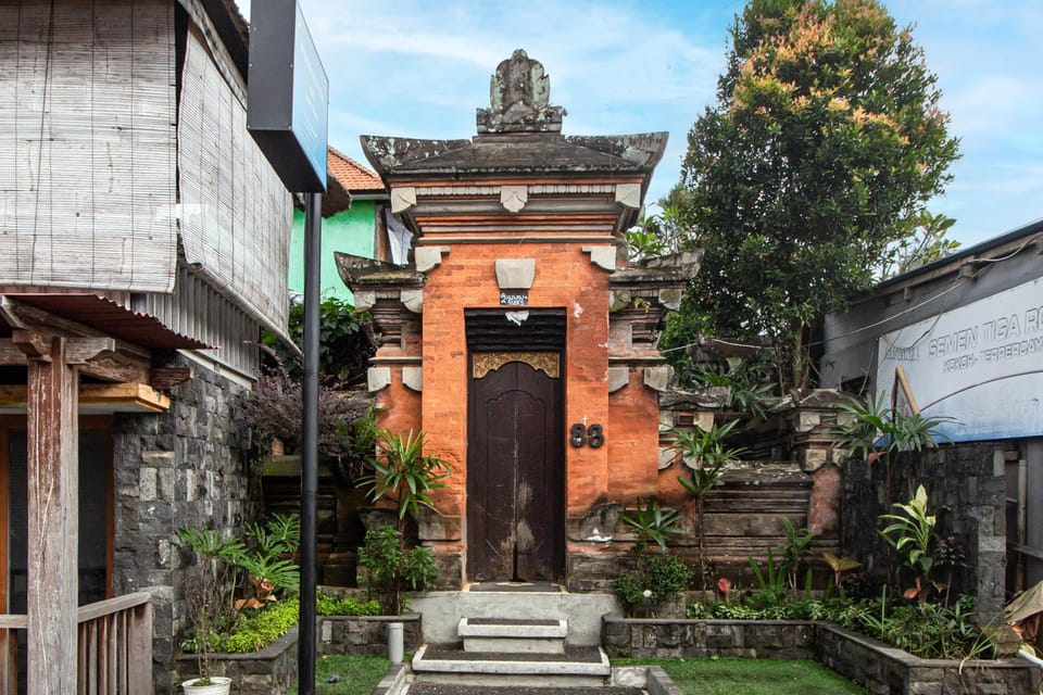 Exclusive rooftop romantic private place with private pool Pakis kutuh Ubud Bed and Breakfast in Ubud