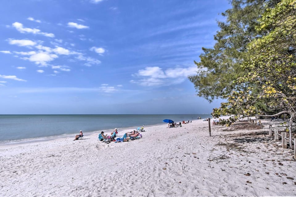 Walk to Gulf: Bonita Springs Studio w/ Pool! House in Bonita Springs