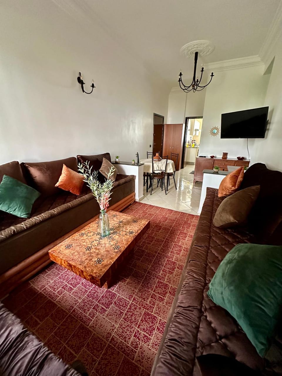 Communal lounge/ TV room, TV and multimedia, Seating area
