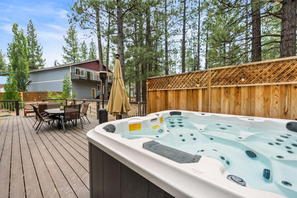 Patio, Hot Tub