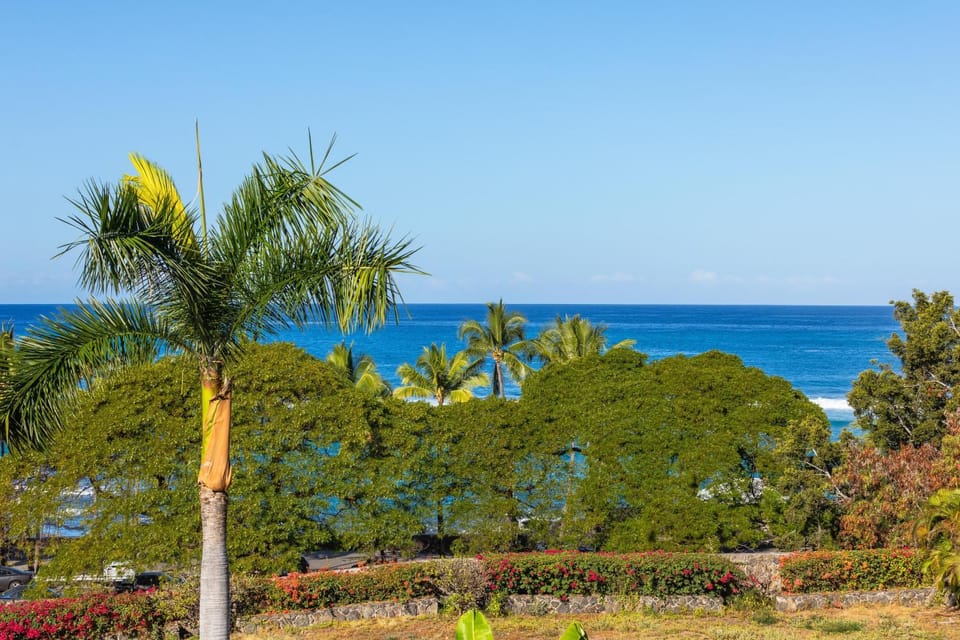 Kahaluu Bay Villas House in Big Island