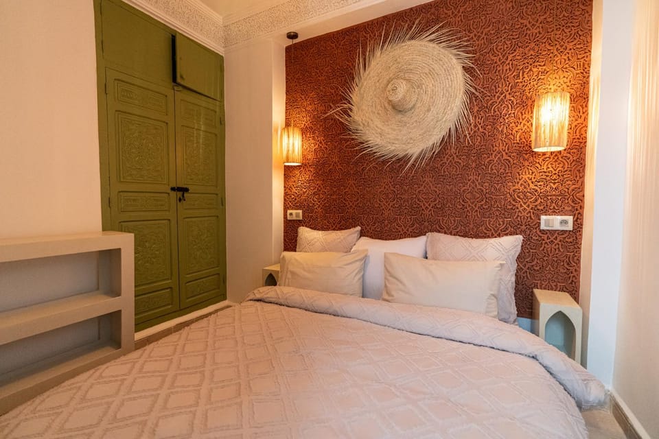 Bed, Photo of the whole room, Bedroom, wardrobe