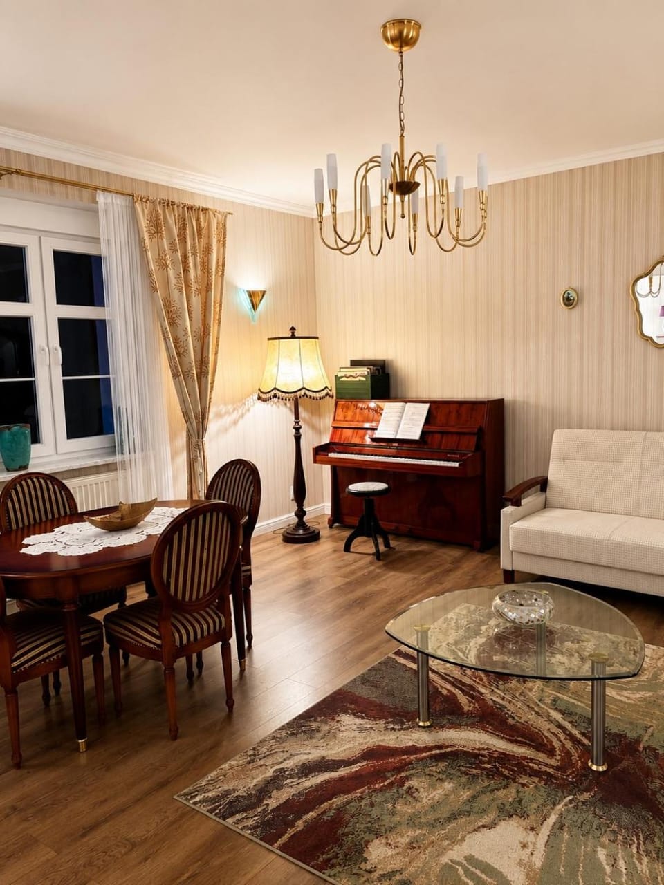 Wilcze Wzgórze Apartament Tajemniczy Klon Apartment in Pomeranian Voivodeship