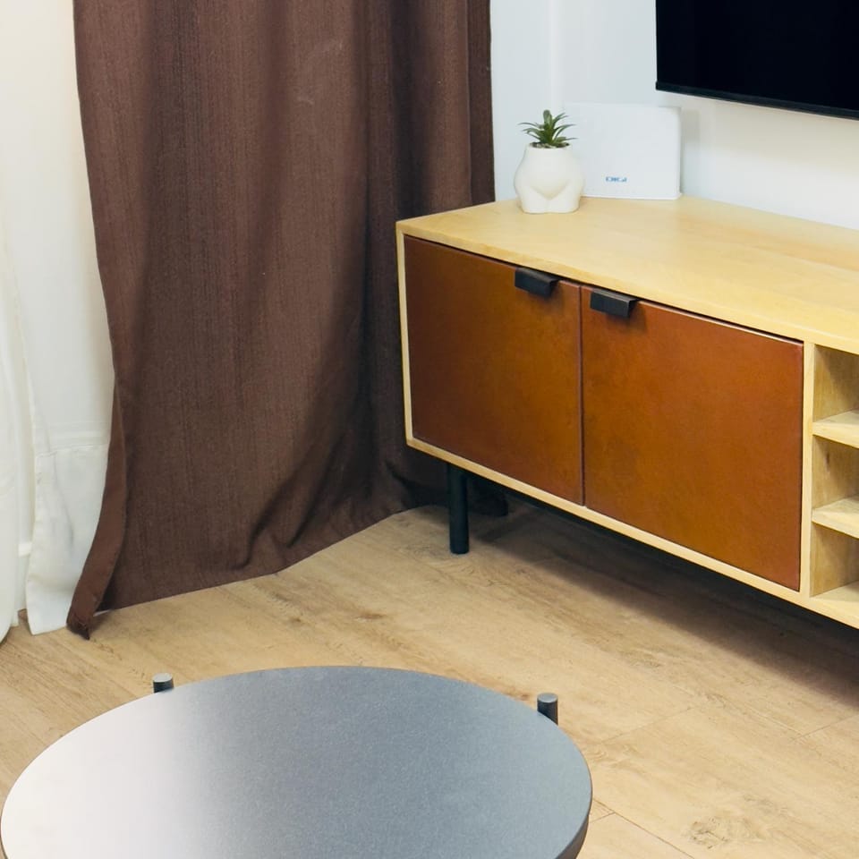 Communal lounge/ TV room, TV and multimedia