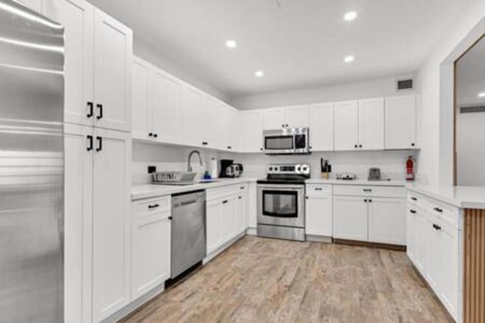 Kitchen or kitchenette, Other