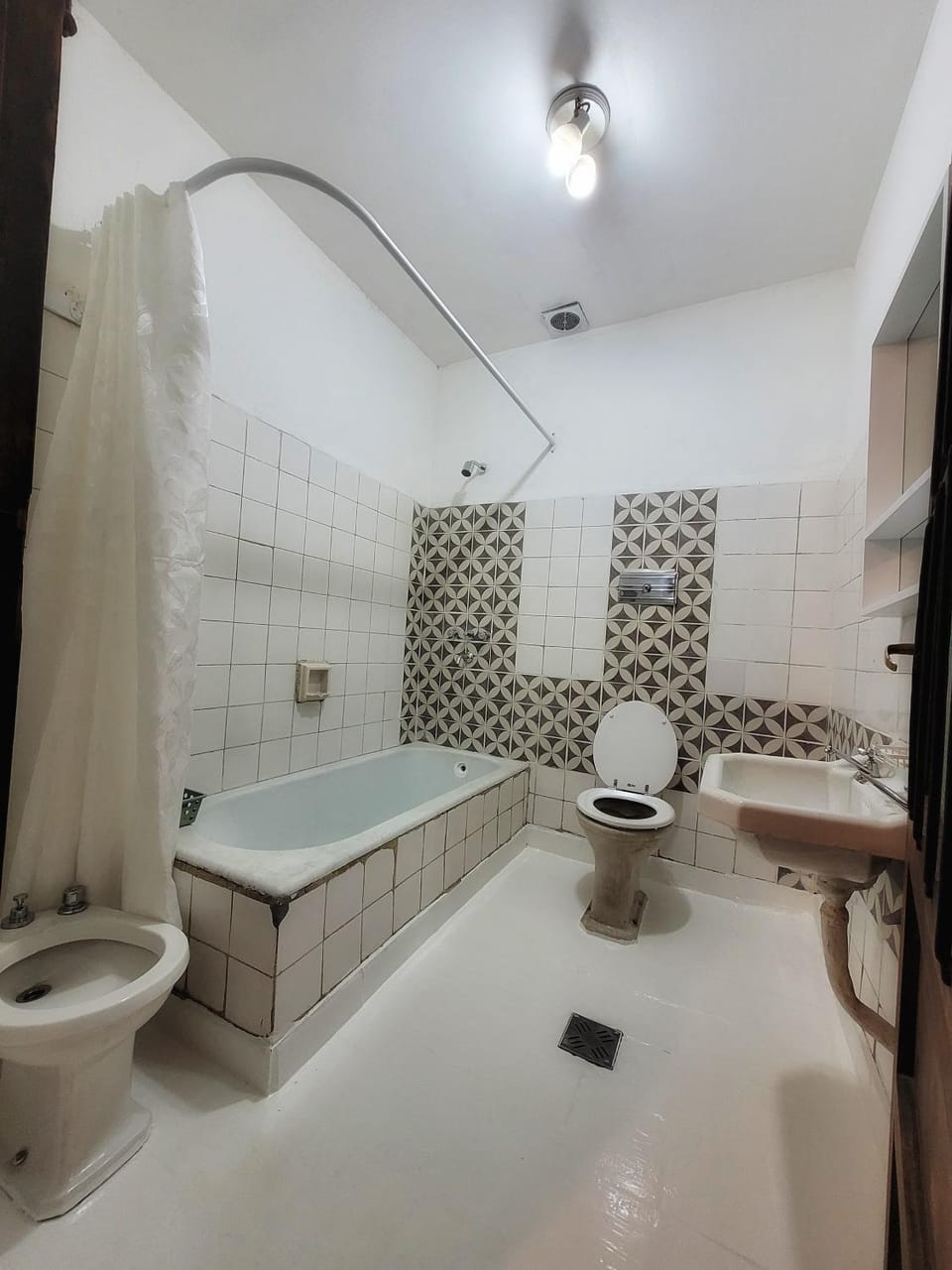 Shower, Toilet, Bathroom, Bath, towels