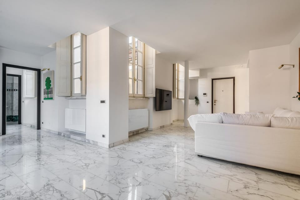 Duomo3'-Skylight-IdroPool-Private-Cinema-FreePark Apartment in Milan