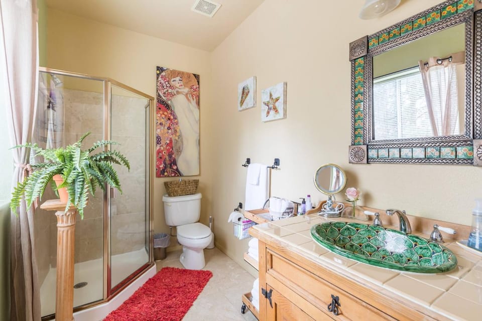 Shower, Toilet, Bathroom