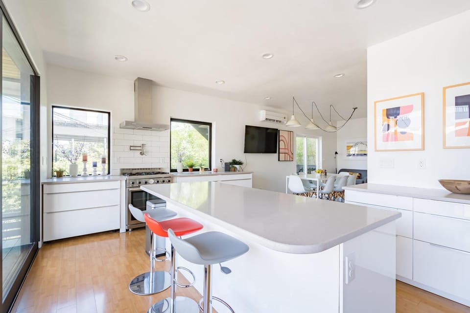 Luxurious Portland 3BR in the Pearl District Apartment in Portland