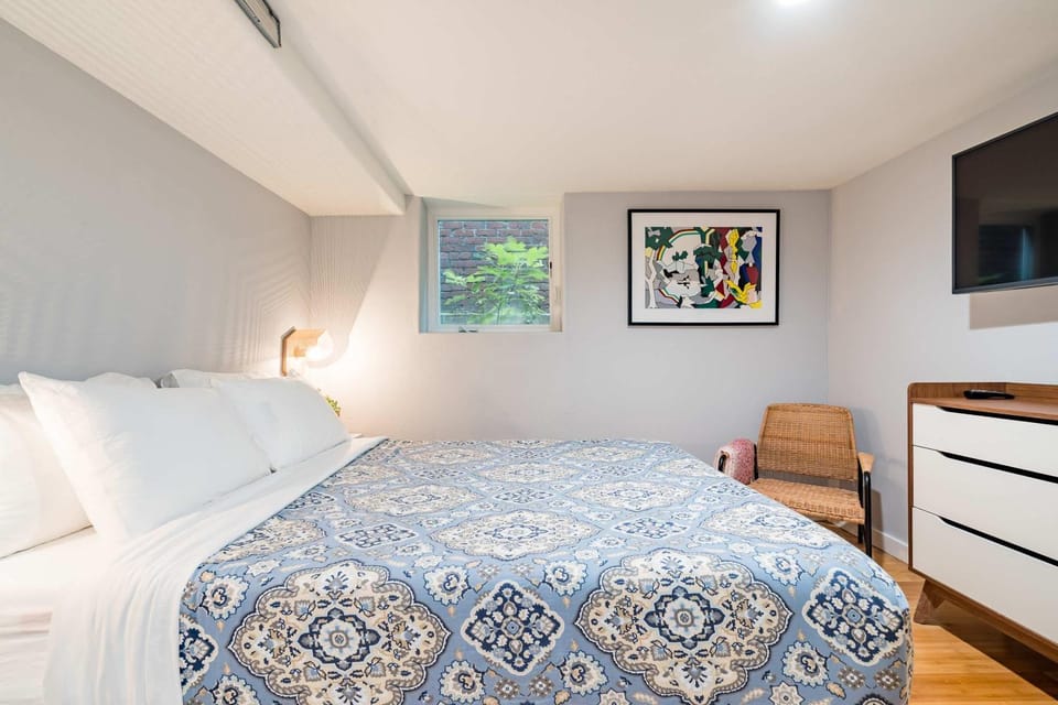 Unique Portland Home in Pearl District Sleeps 4 House in Portland