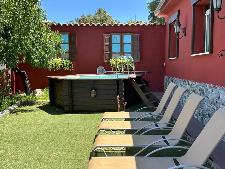 Balcony/Terrace, Pool view, Swimming pool, Swimming pool