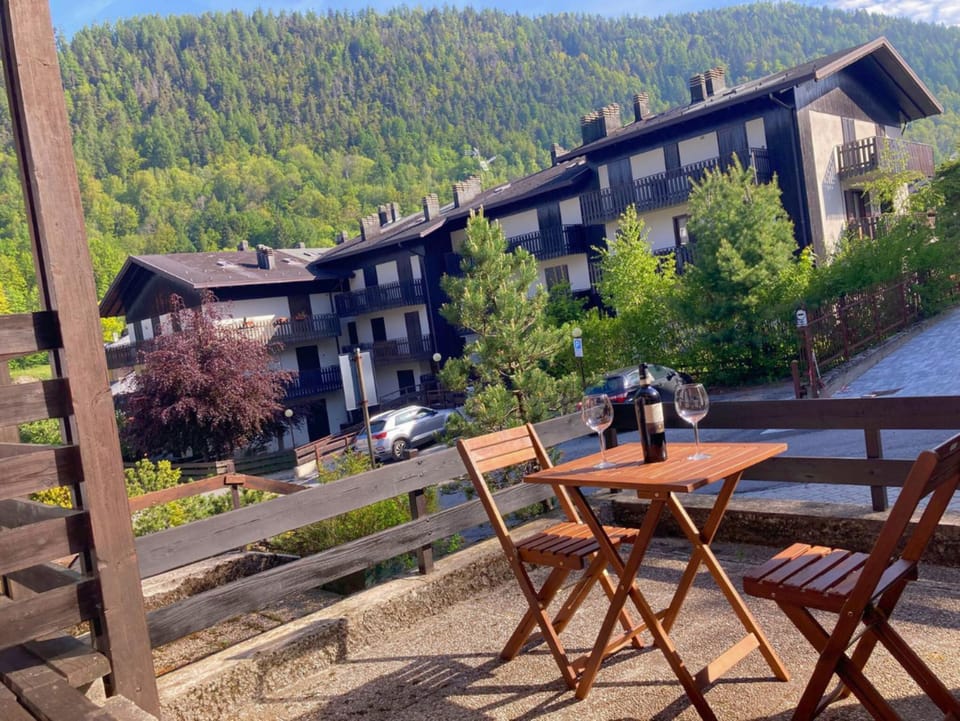 Patio, Natural landscape, View (from property/room), Balcony/Terrace, Mountain view