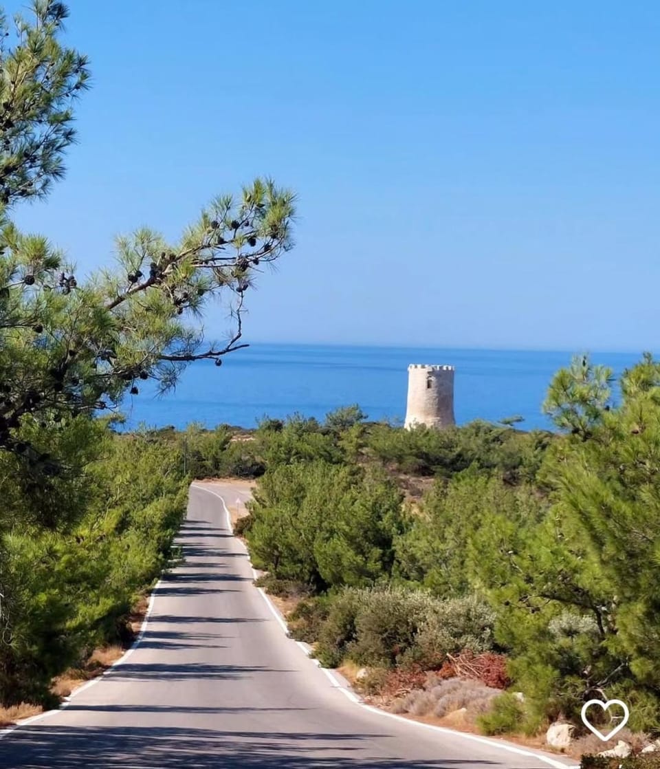 Vigliata Sidirounta Traditional Stonehouse House in Decentralized Administration of the Aegean