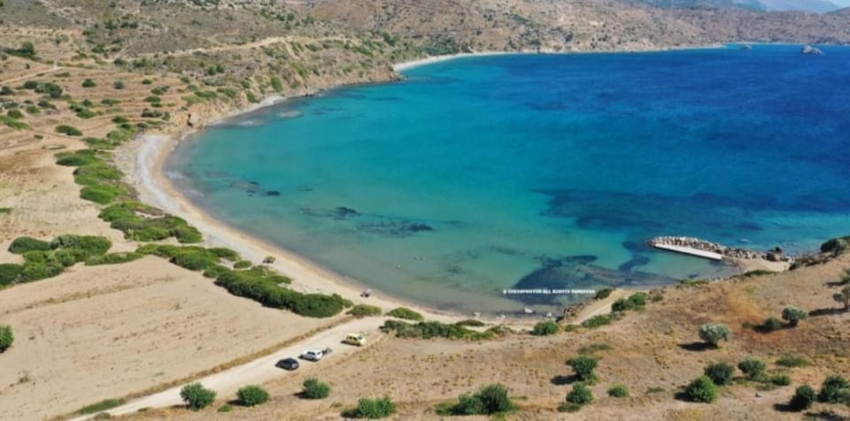 Vigliata Sidirounta Traditional Stonehouse House in Decentralized Administration of the Aegean