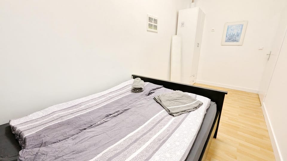 Comfortable rooms in Lugner City area HE Vacation rental in Vienna