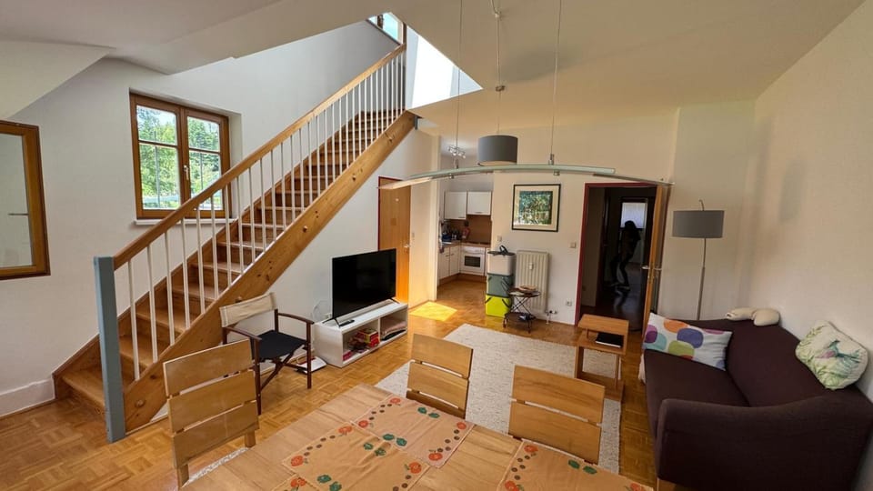 Living room, Seating area, Dining area, kitchen