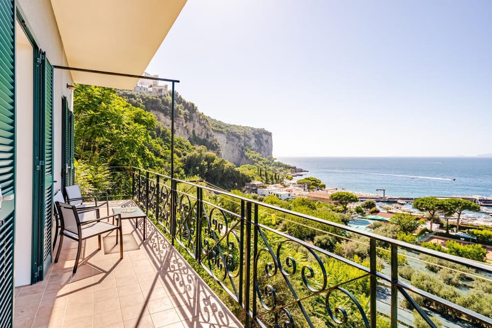 Seventy Steps Apartment in Vico Equense