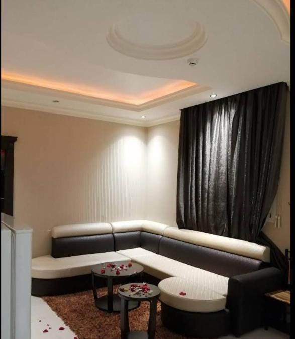 Living room, Photo of the whole room, Seating area