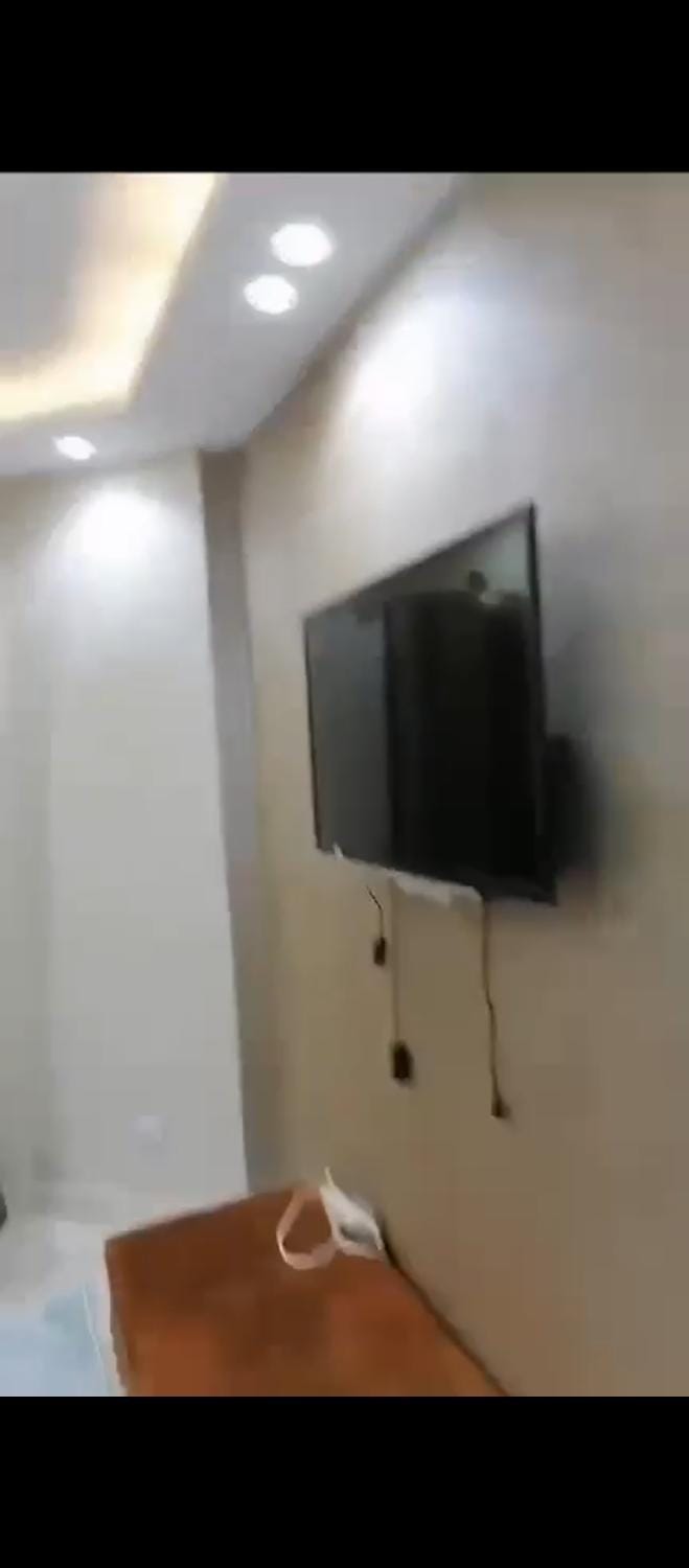 استوديو مفروش جديد مكيف فى الدقى Apartment in Egypt