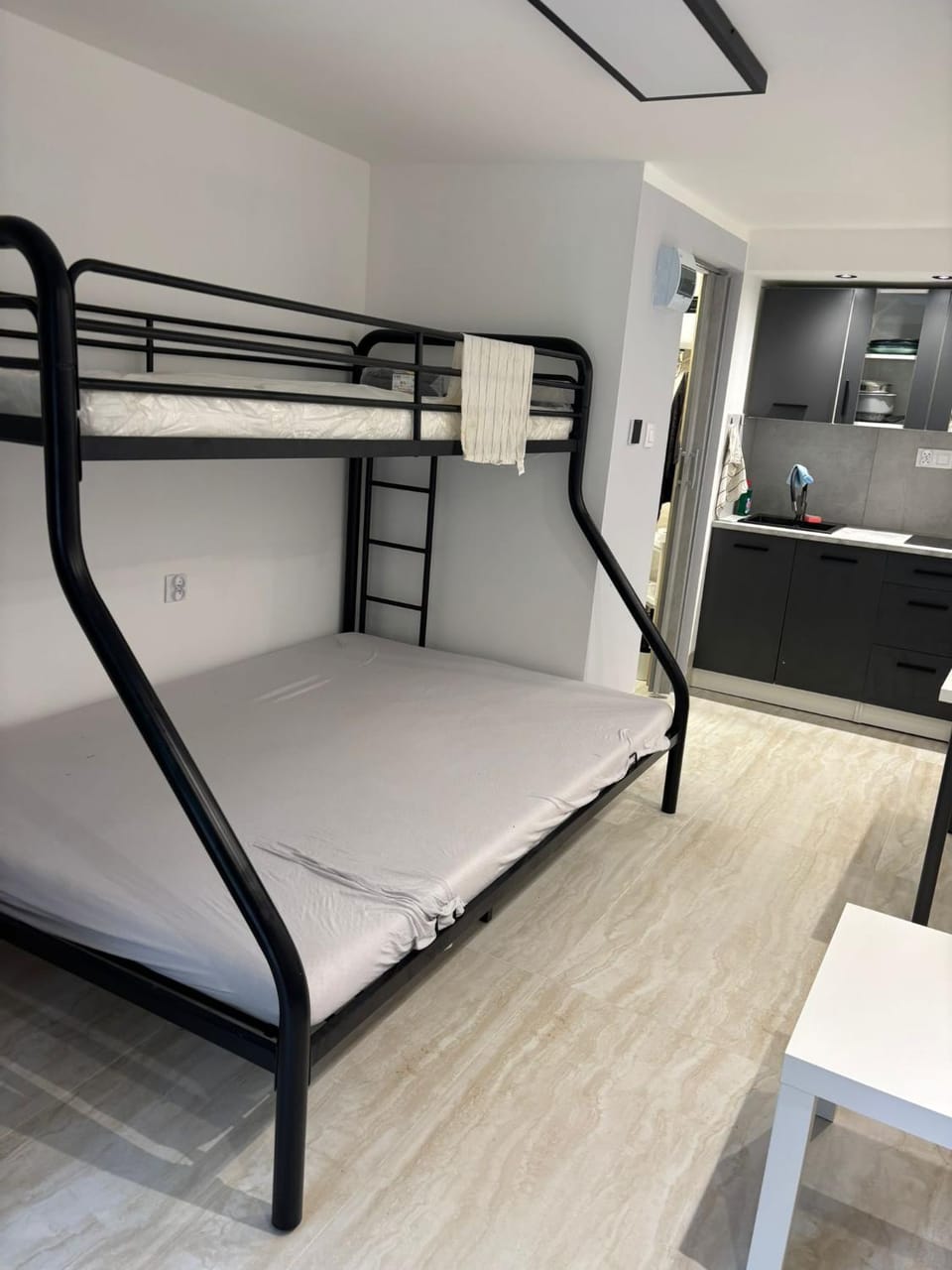 bunk bed