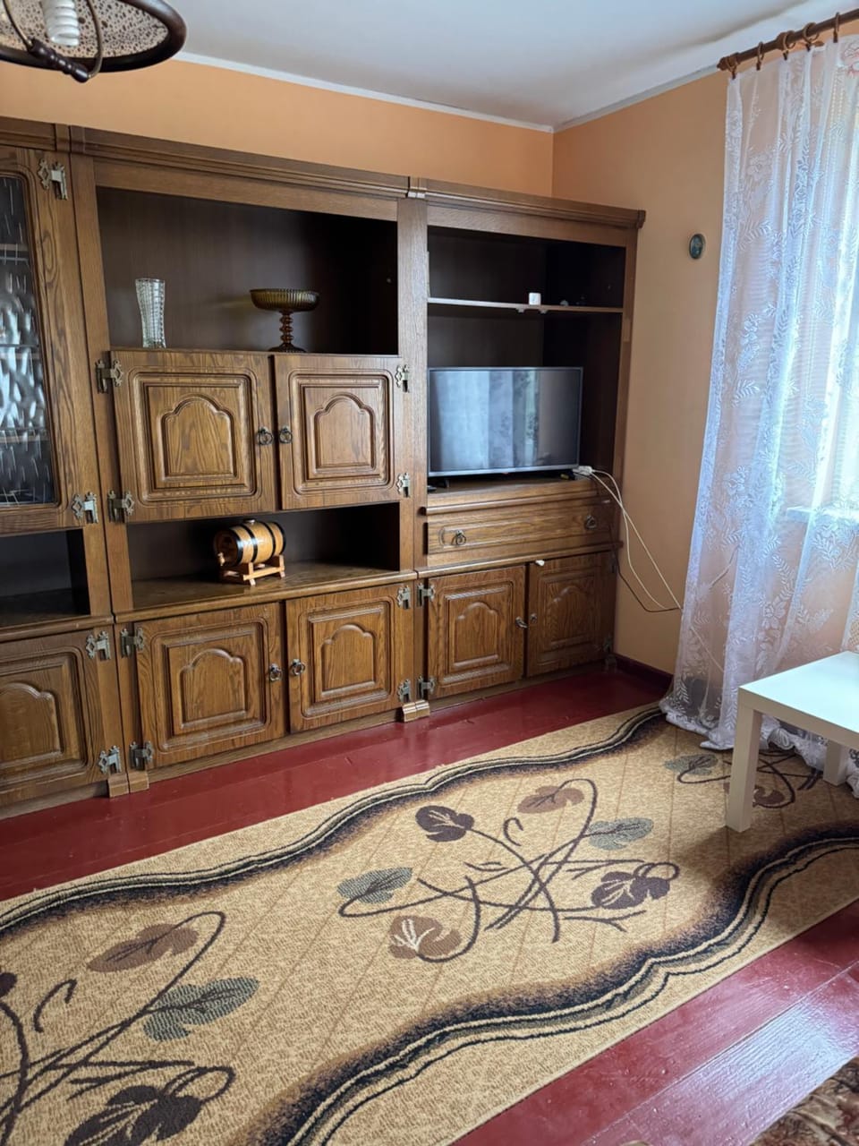 TV and multimedia, wardrobe