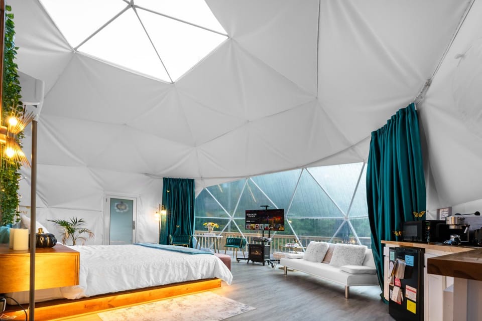 Skye Glamping Luxury tent in Sevier County