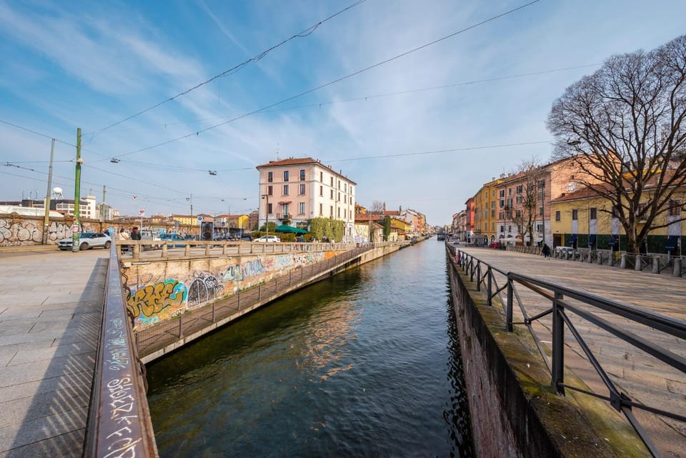 Nearby landmark, Neighbourhood, Natural landscape, River view, Street view