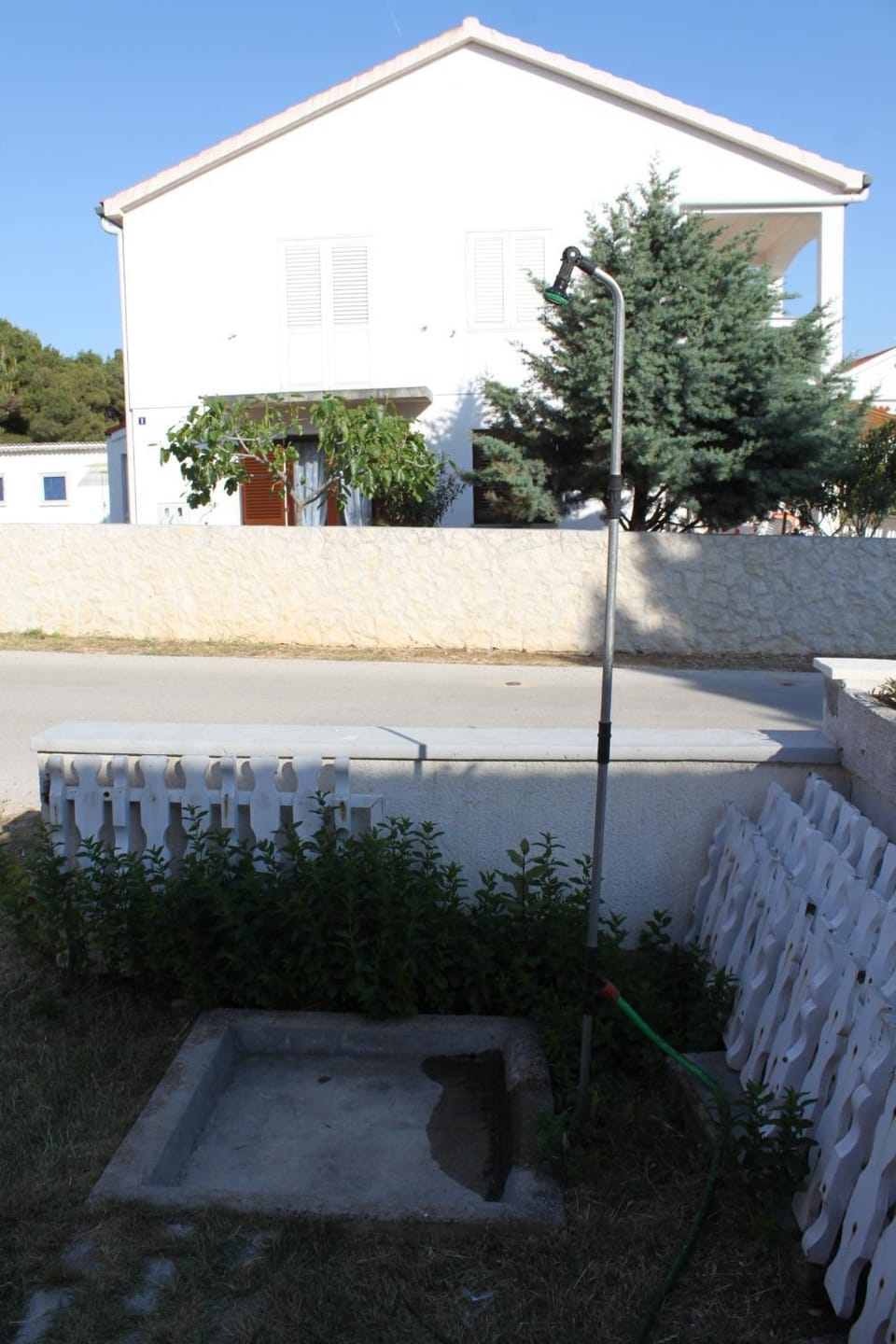Location, children, Family