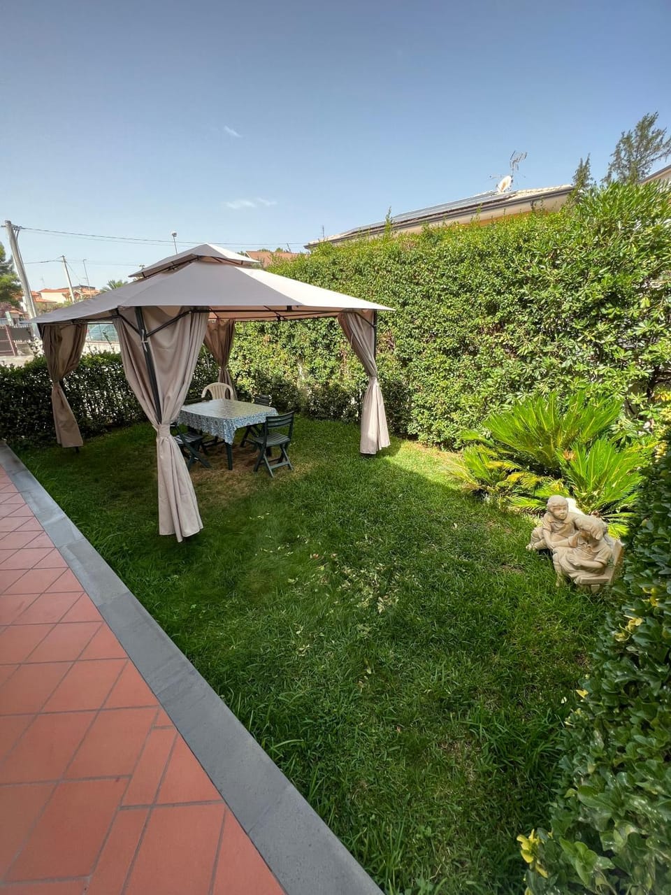 Property building, Garden