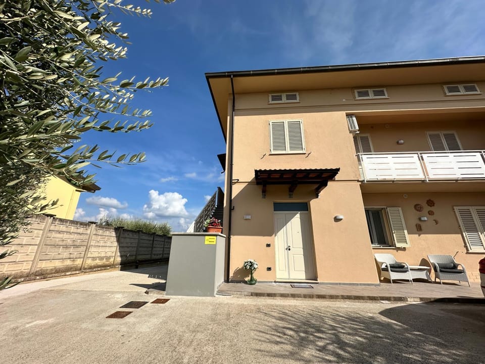 Casa in mezzo agli Ulivi Bed and Breakfast in Emilia-Romagna