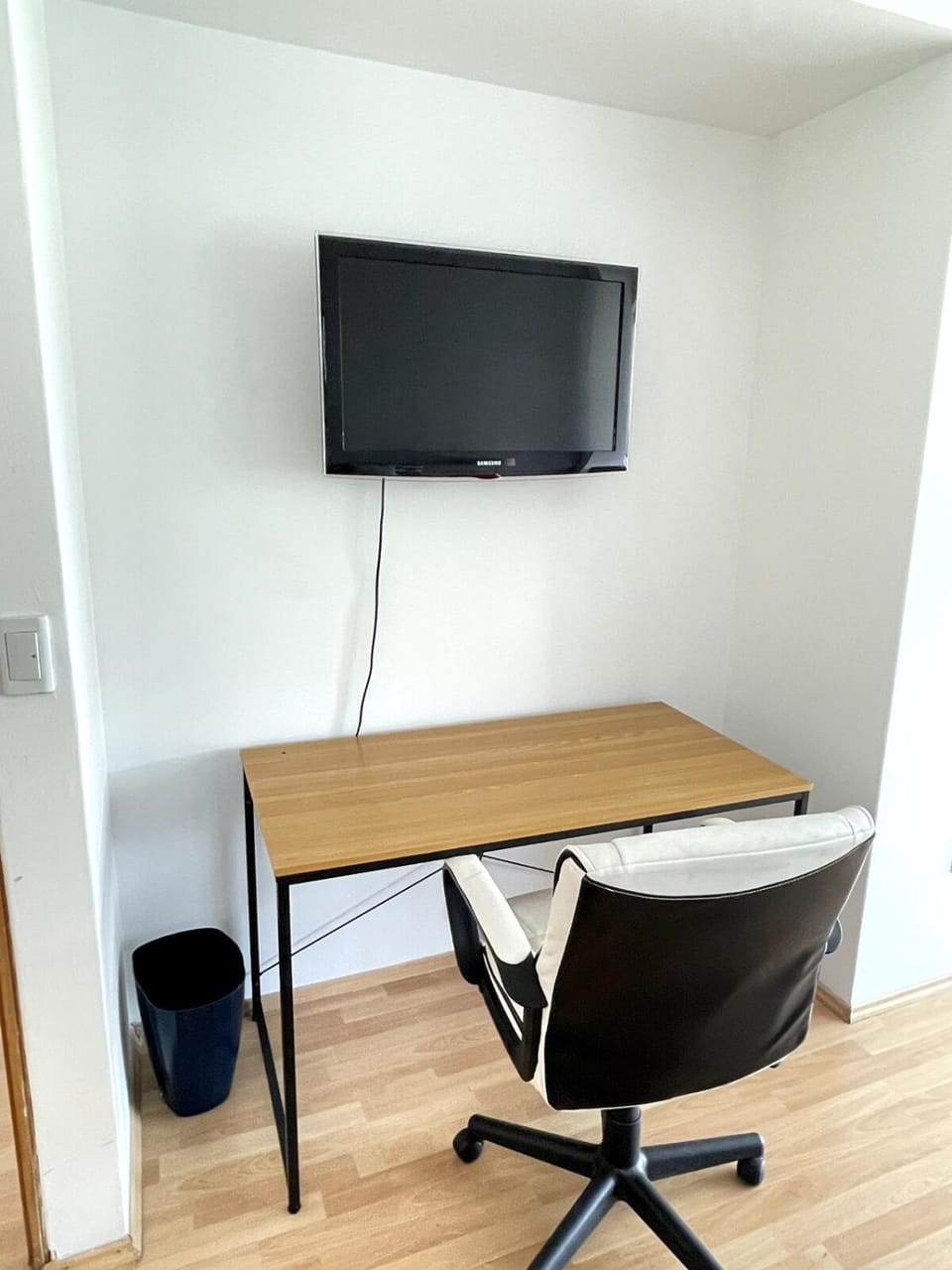 TV and multimedia, Seating area