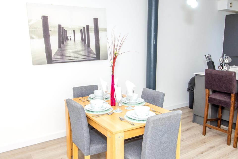 Bradford Stays, 2BR Family & Contractors Apartment in Bradford