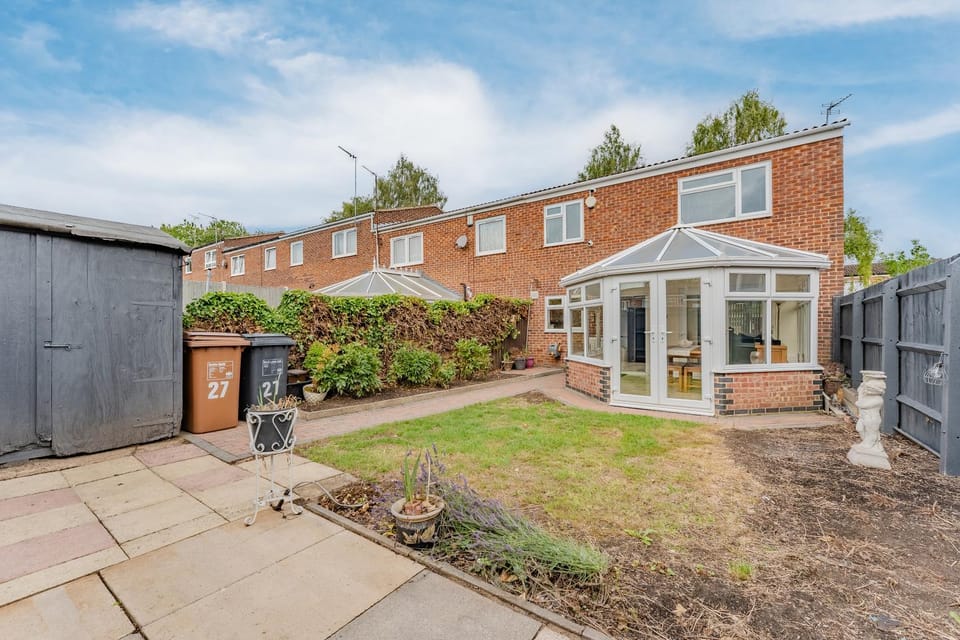 Property building, Garden view
