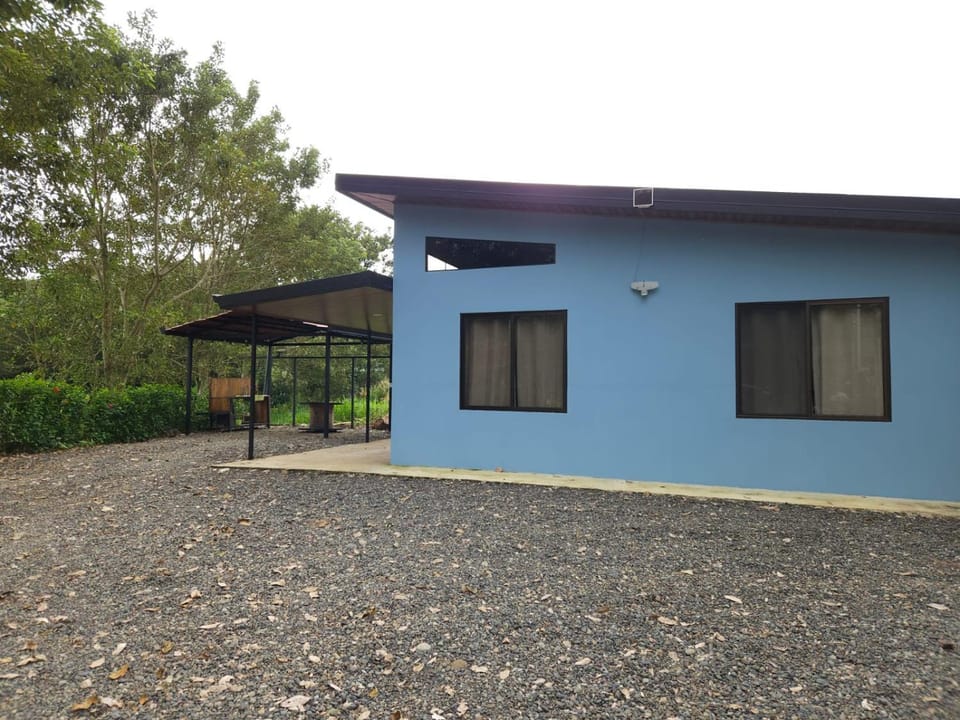 Paso de las Lapas House in Uvita