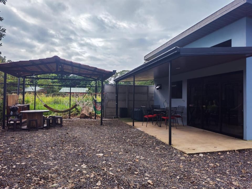 Paso de las Lapas House in Uvita