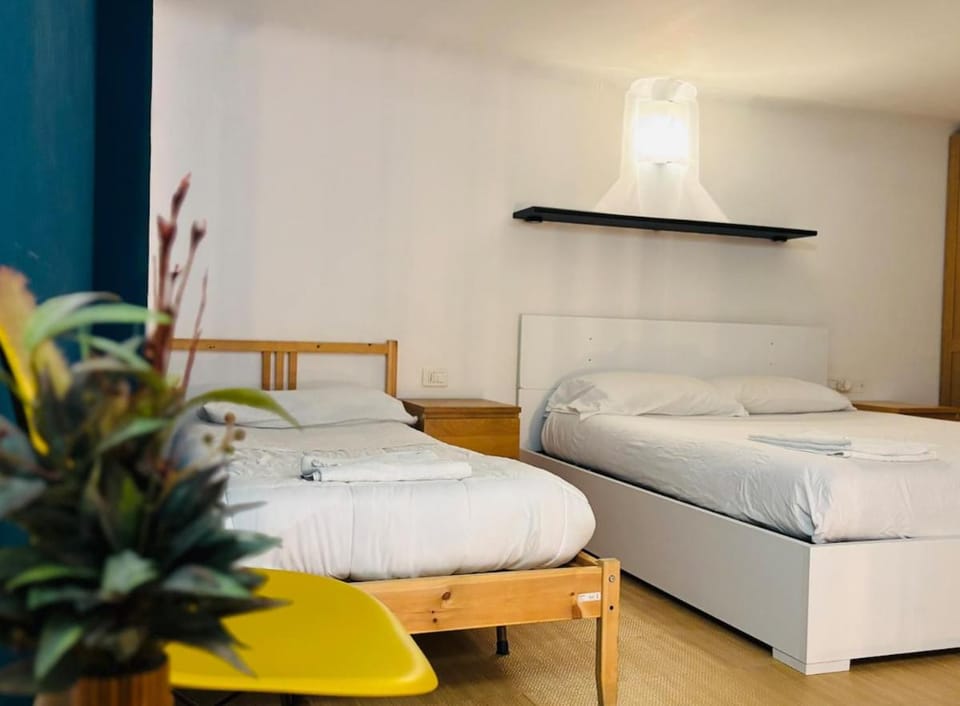 Parcheggio & Metro M2 - Duomo e Navigli - WiFi & AC Apartment in Milan