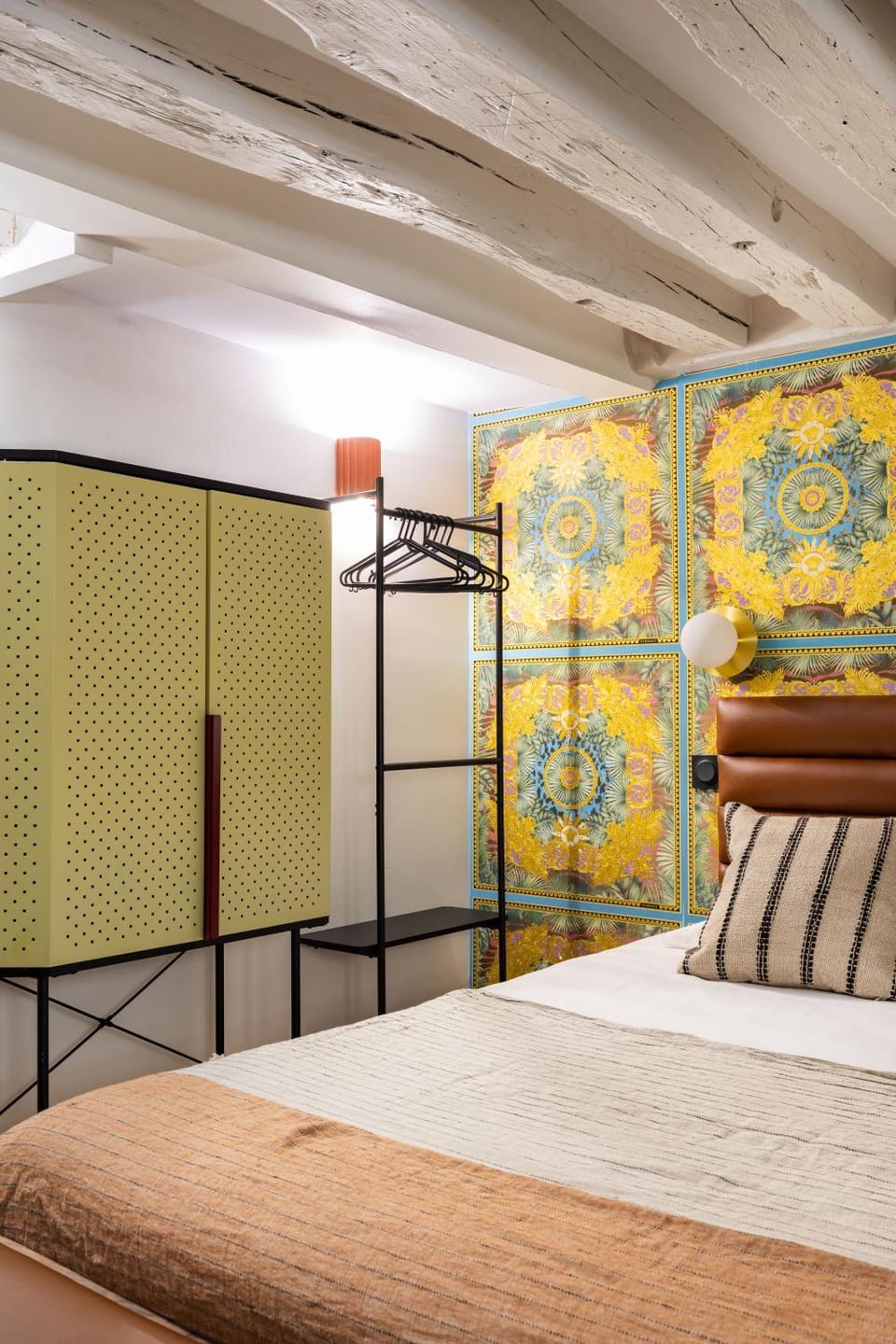 Bed, Kitchen or kitchenette, Photo of the whole room, Bedroom, wardrobe