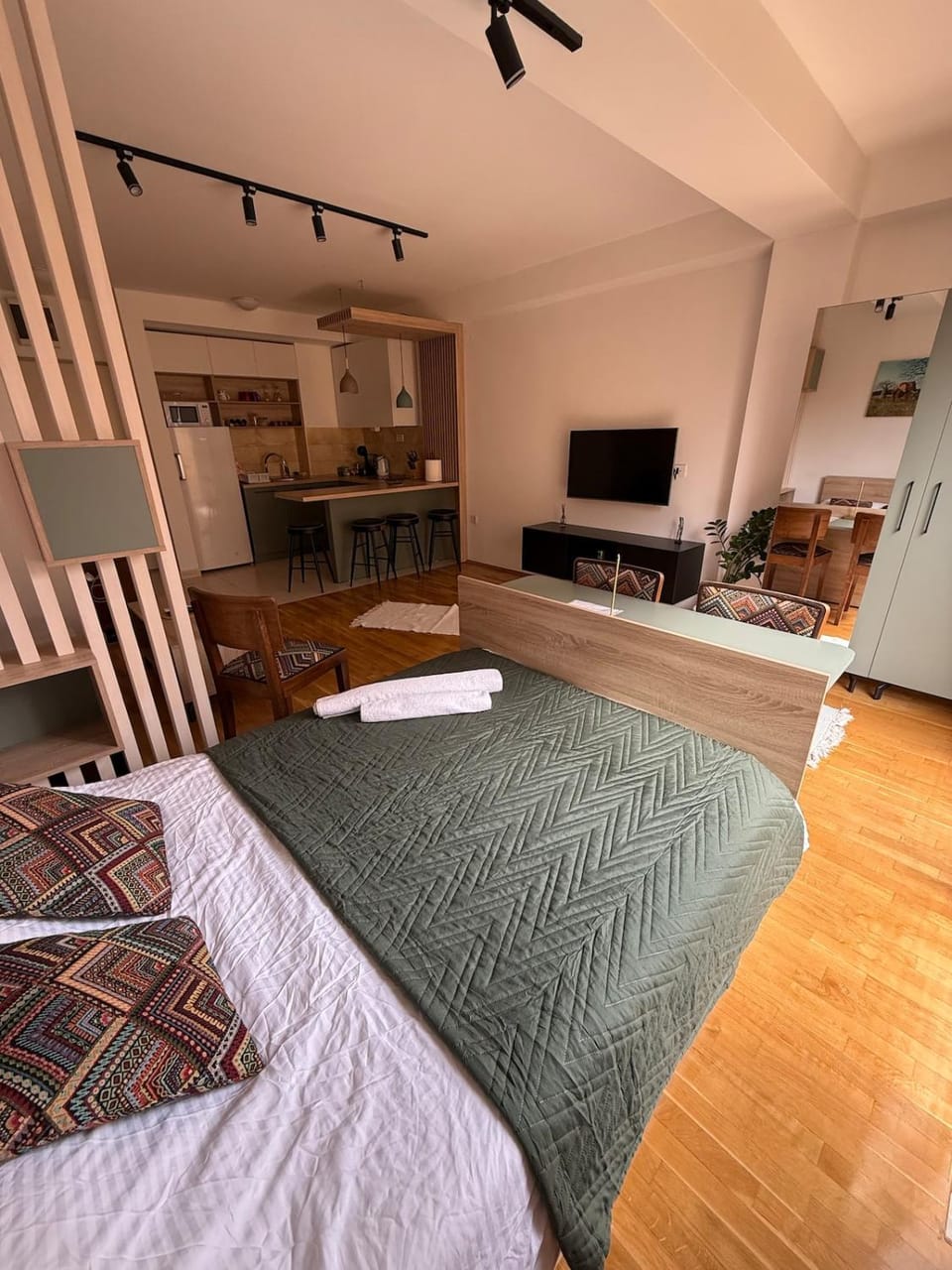 Photo of the whole room