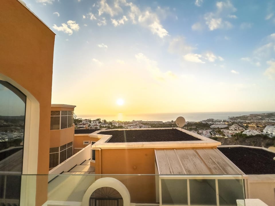 Day, Natural landscape, View (from property/room), Balcony/Terrace, Sea view, Sunset