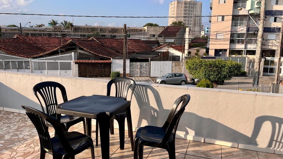Balcony/Terrace, Street view
