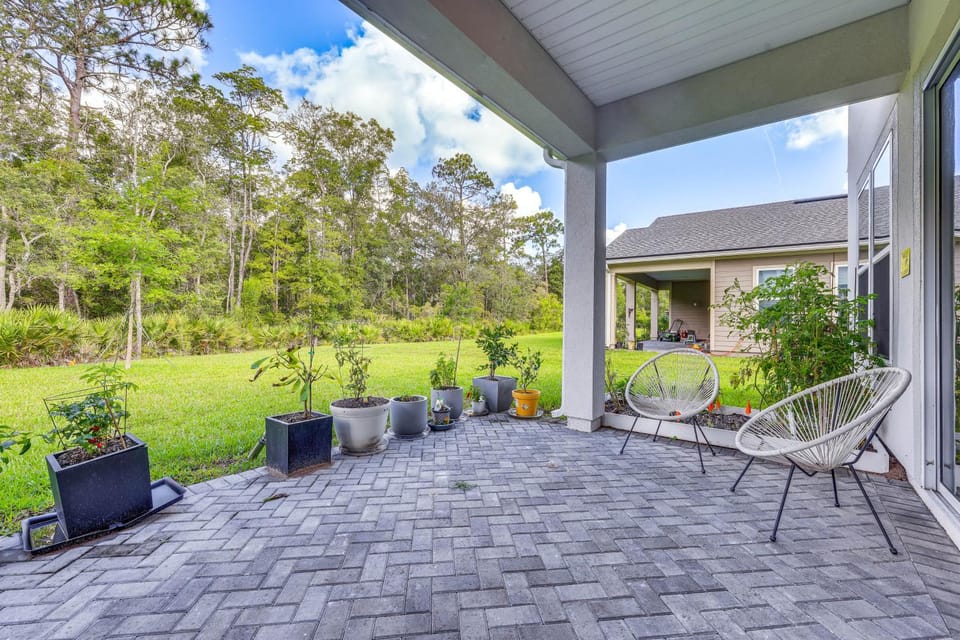 < 20 Mi to JAX Beach + Game Days: Upscale Retreat House in Jacksonville