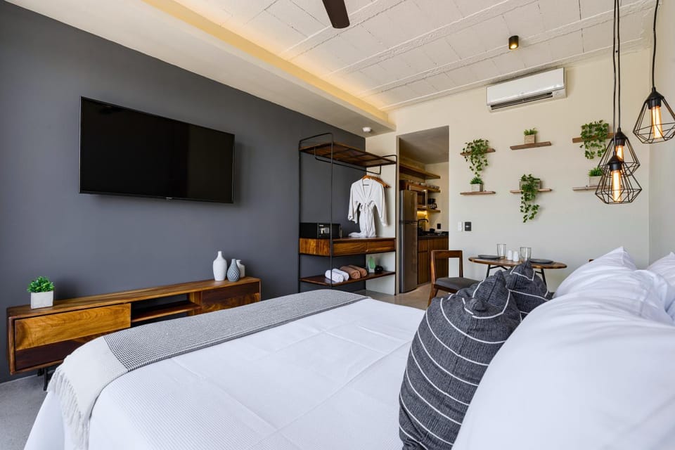 Bed, TV and multimedia, Balcony/Terrace, Bedroom, internet, safe, towels, wardrobe, air conditioner