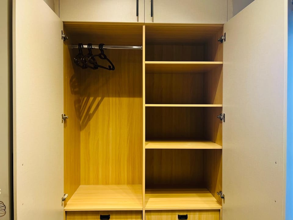 wardrobe