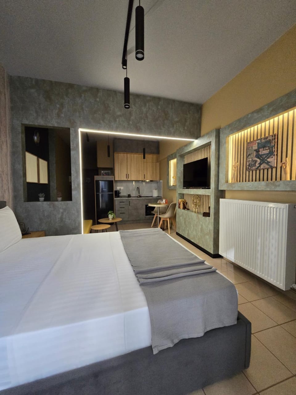 GPX CLR - Come Undone Suite Apartment in Peloponnese, Western Greece and the Ionian