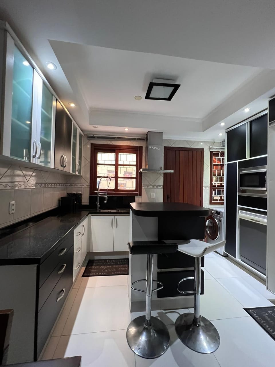 Triplex com hidro 15 min do Barra House in Porto Alegre