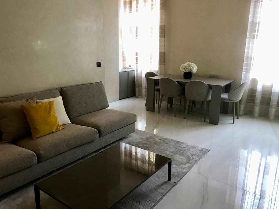 Living room, Seating area, Dining area