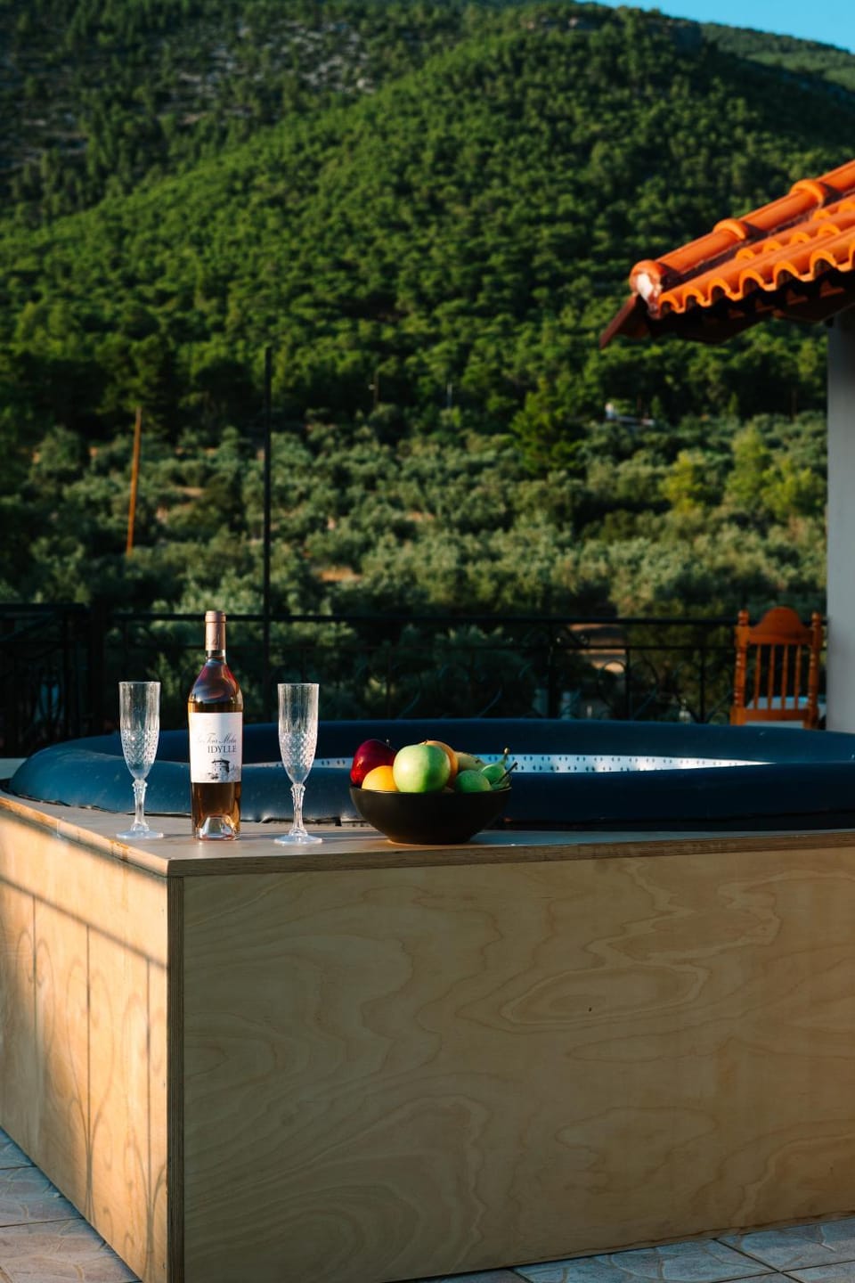 Villarose Suite HotTub SunsetView Apartment hotel in Euboea
