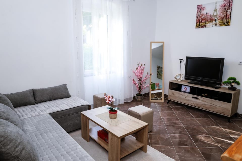 Apartman Arija Apartment in Kotor Municipality