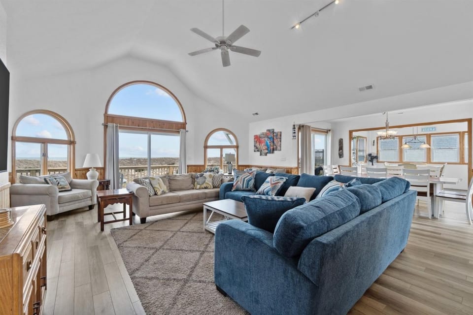 8180 - Looney Dunes House in Outer Banks